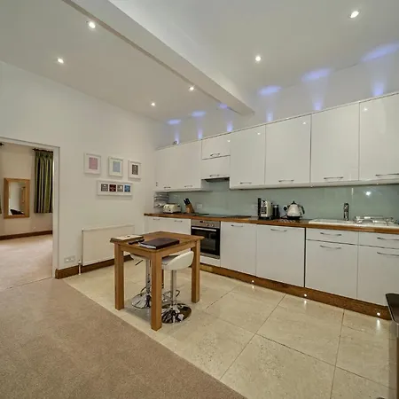 Serviced Apartments Macclesfield Exterior photo